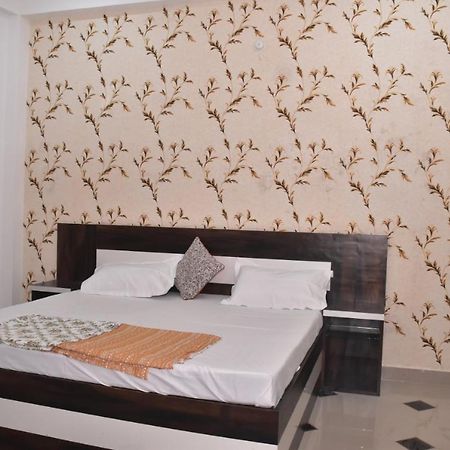 Shree Gorakhnath Guest House Ayodhya Extérieur photo