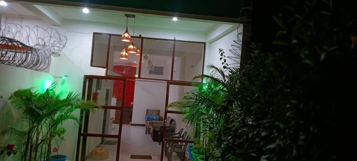 Shree Gorakhnath Guest House Ayodhya Extérieur photo