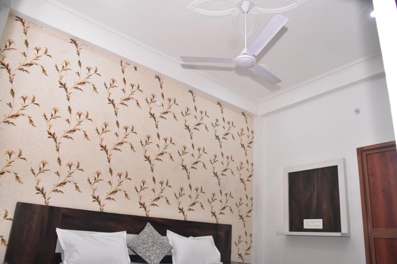 Shree Gorakhnath Guest House Ayodhya Extérieur photo