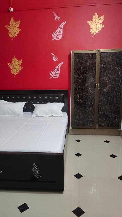 Shree Gorakhnath Guest House Ayodhya Chambre photo