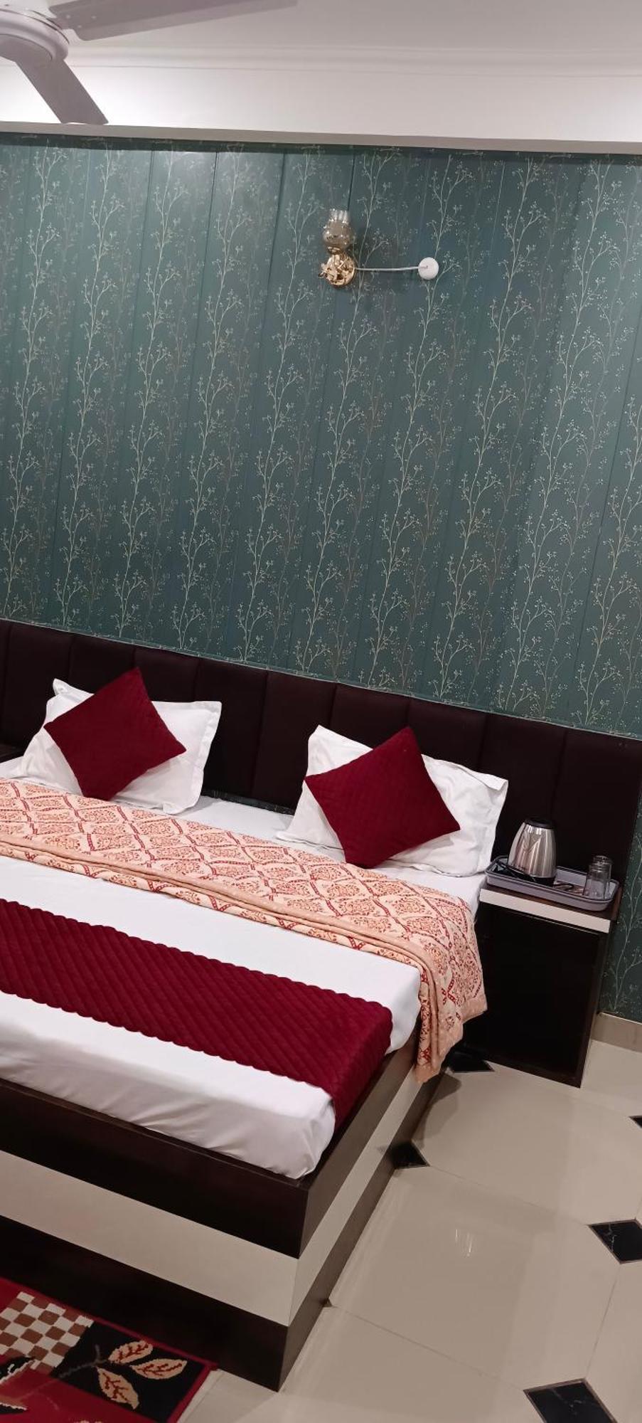 Shree Gorakhnath Guest House Ayodhya Extérieur photo